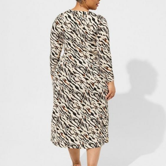 NEW TORRID‎ Dress Midi Studio Knit Zebra Print Stretch Side Slit Womens Size 4XL - Picture 2 of 8